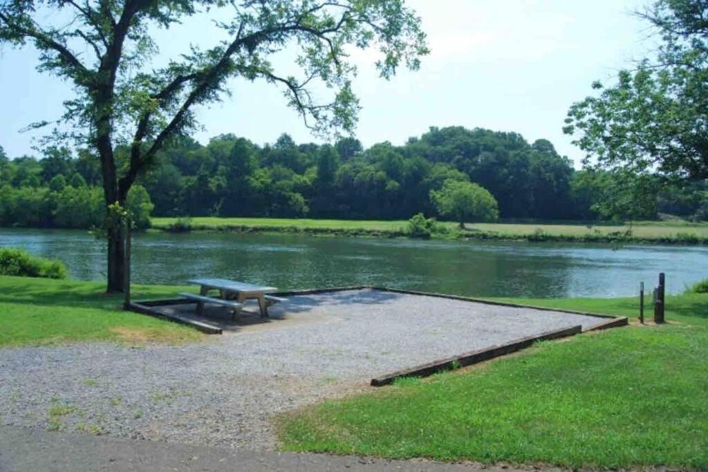 Charming House In Sevierville Family Friendly Quiet Location Close To Wilderness Экстерьер фото